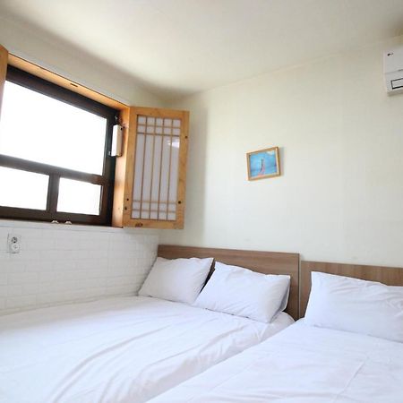 Stay In Blue Seoul Luaran gambar