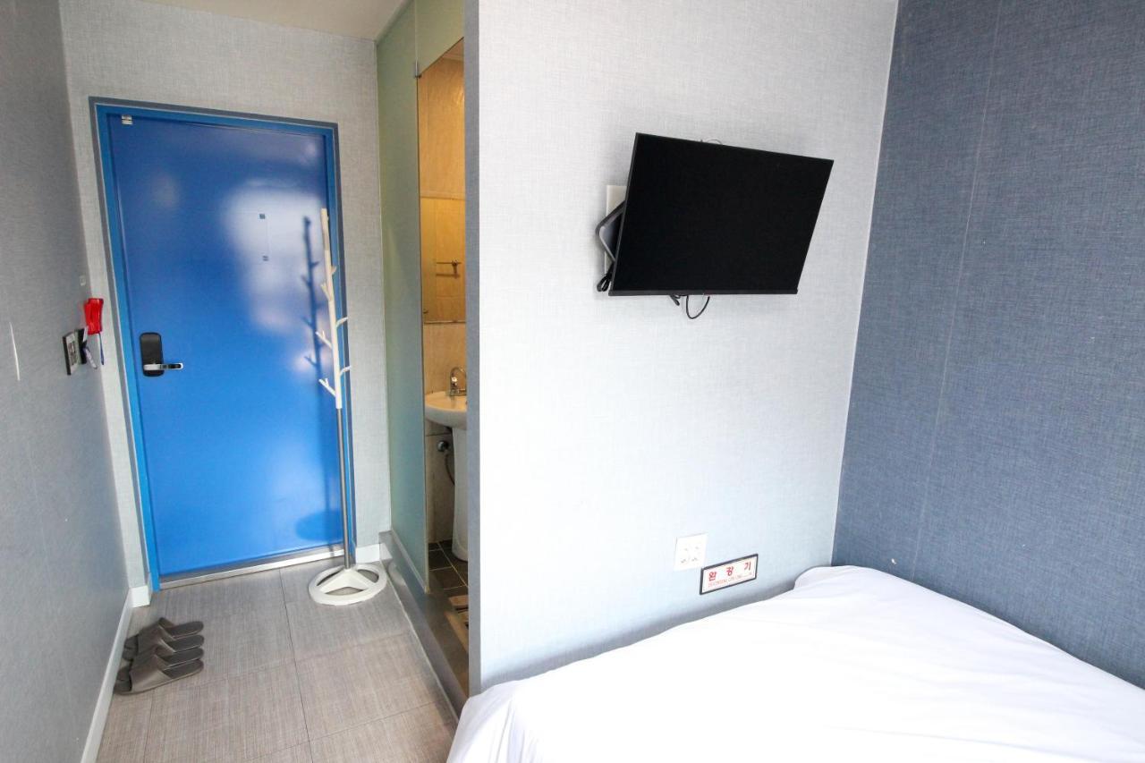 Stay In Blue Seoul Luaran gambar